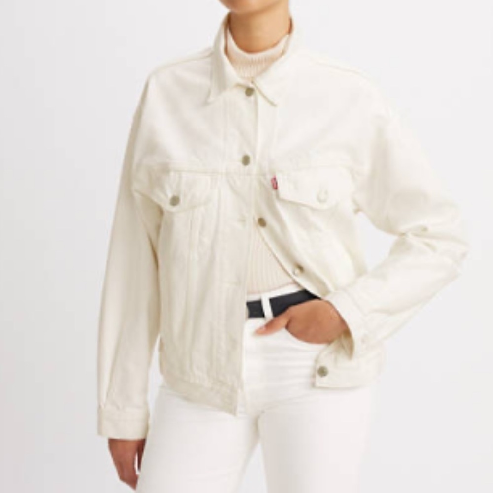 Levi’s 90’s trucker jacket in white NWOT